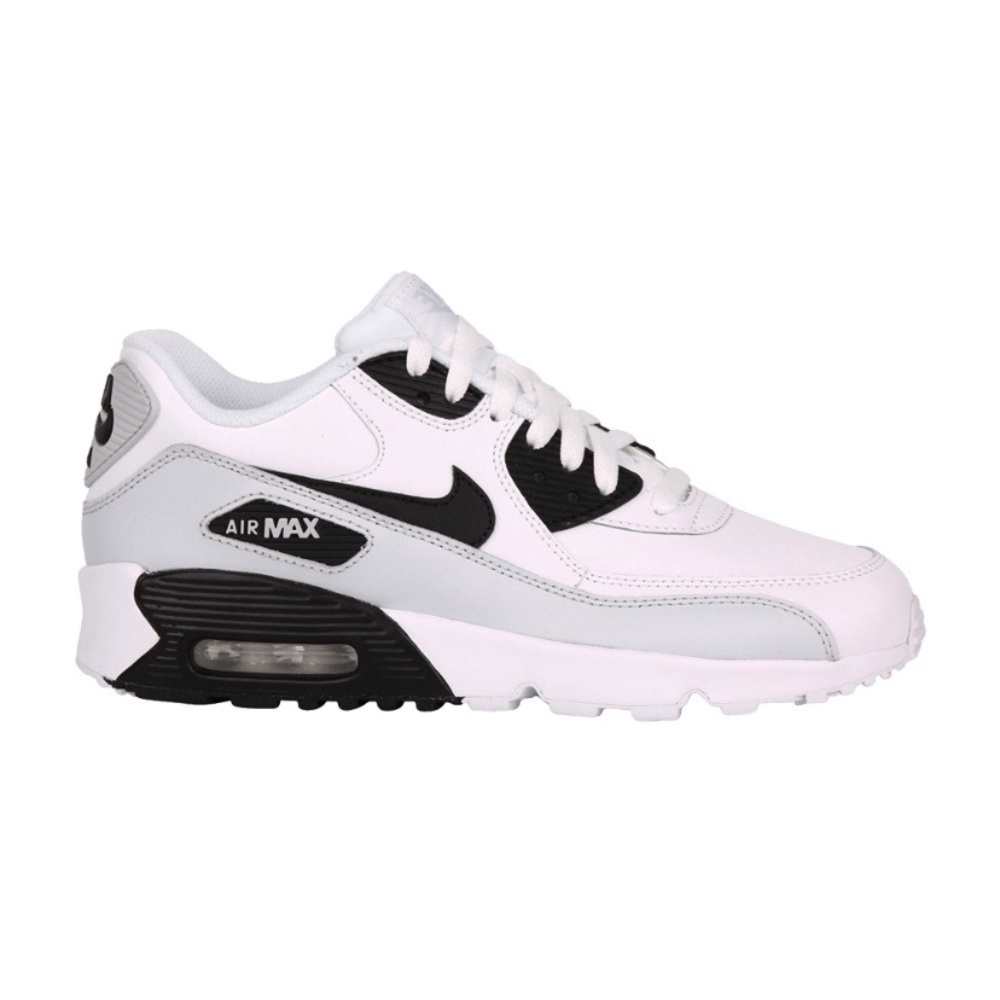 NIKE Air 90 Essential shoes youth size 5